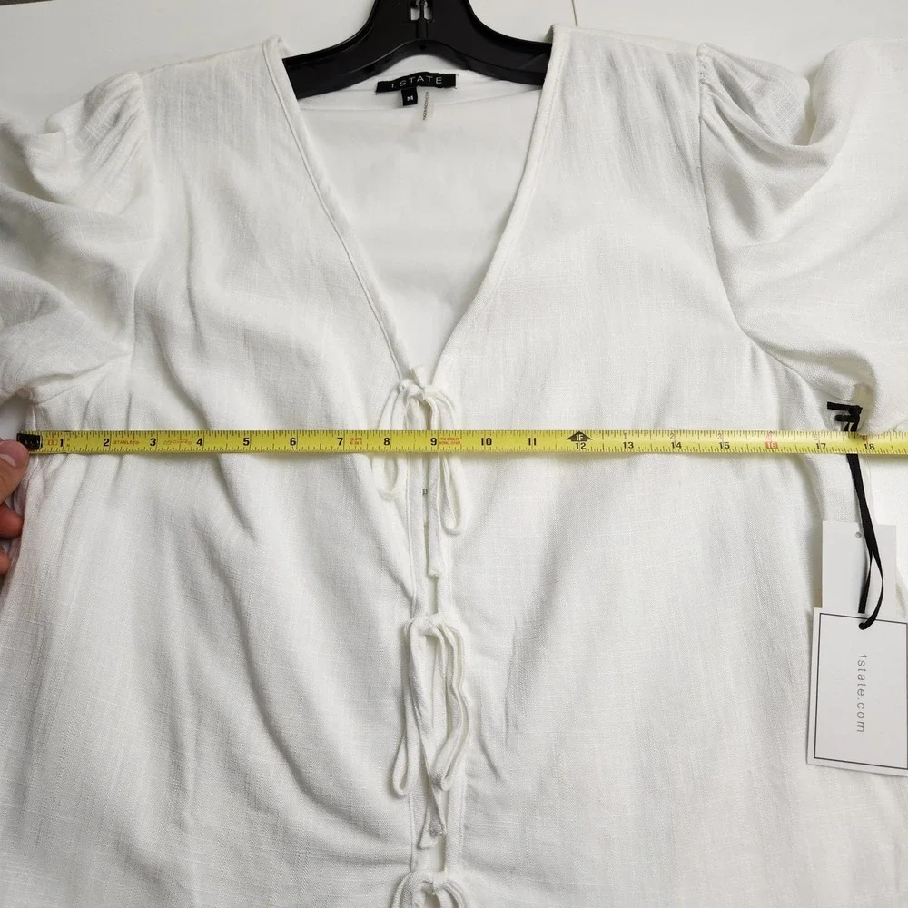 1. State Flutter Short Sleeve V Neck Aura Glow Ultra White Top Womens Size M NWT